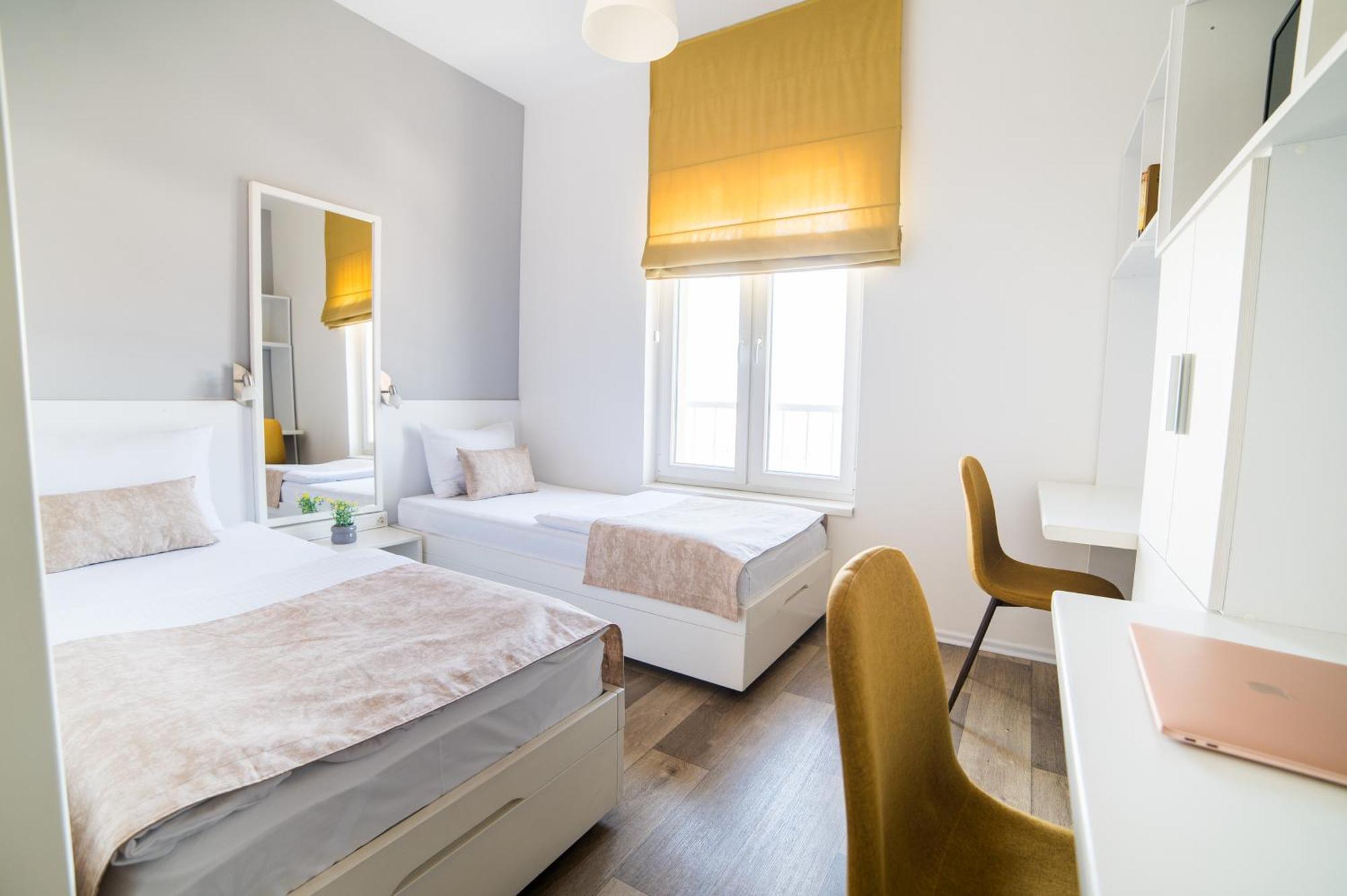 University Hotel Dorrah توزلا المظهر الخارجي الصورة